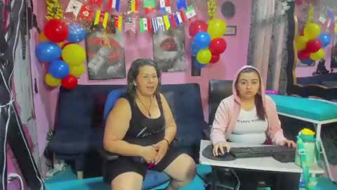 Snapshot of hanna_mature01 chatting on 06/19/26, 12:20 Hanna online show from 06/19/26, 12:20