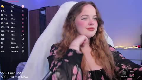 Snapshot of hanna_montanas chatting on 10/18/25, 12:17 hanna montanas online show from 10/18/25, 12:17