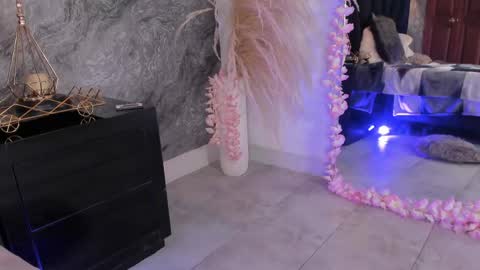 Hanna  online show from 05/15/26, 11:56