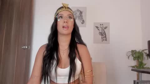 HANNA online show from 10/31/25, 06:20