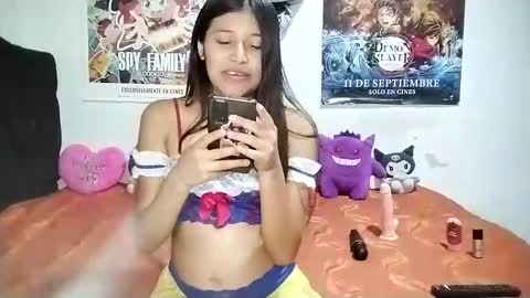 Snapshot of hanna_ross28 chatting on 11/08/25, 04:18 Hanna online show from 11/08/25, 04:18