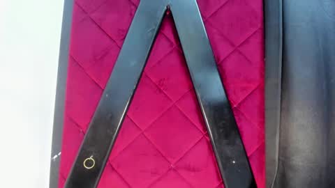 Snapshot of hanna_slut chatting on 01/23/25, 12:57 EVA online show from 01/23/25, 12:57