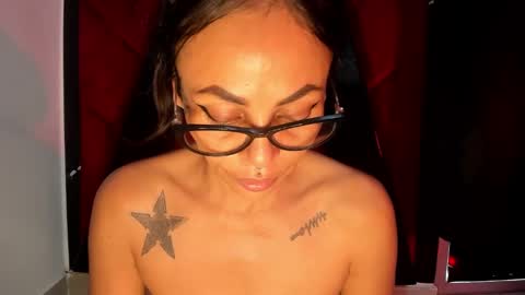 Snapshot of hanna_slut chatting on 02/03/25, 10:11 EVA online show from 02/03/25, 10:11