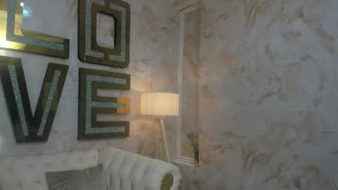 Snapshot of hanna_slut chatting on 10/11/25, 10:03 EVA online show from 10/11/25, 10:03