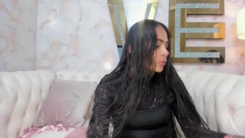 Snapshot of hanna_slut chatting on 11/03/25, 10:05 EVA online show from 11/03/25, 10:05