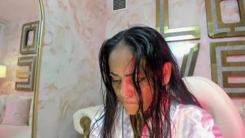 EVA online show from 12/21/25, 12:51