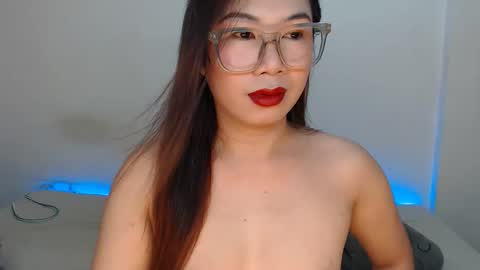 Snapshot of hannabanana_ts chatting on 05/05/26, 05:48 Hannah online show from 05/05/26, 05:48