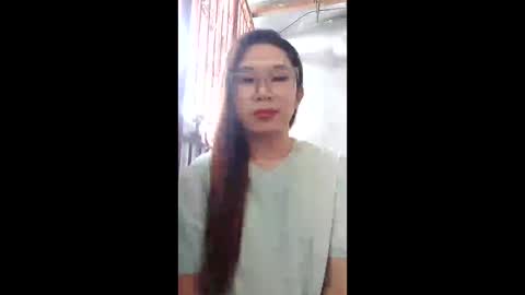 Snapshot of hannabanana_ts chatting on 05/09/26, 05:12 Hannah online show from 05/09/26, 05:12