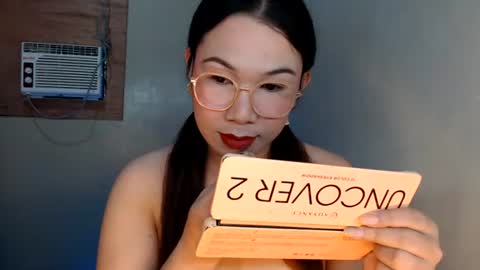 Snapshot of hannabanana_ts chatting on 06/18/26, 04:24 Hannah online show from 06/18/26, 04:24