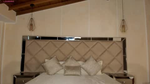  Hanna Connor  online show from 12/22/25, 08:50