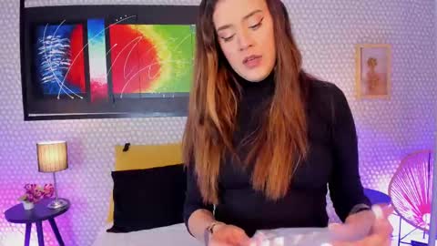 Hanna online show from 10/12/25, 03:16