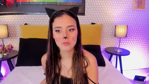 Hanna online show from 10/31/25, 04:02