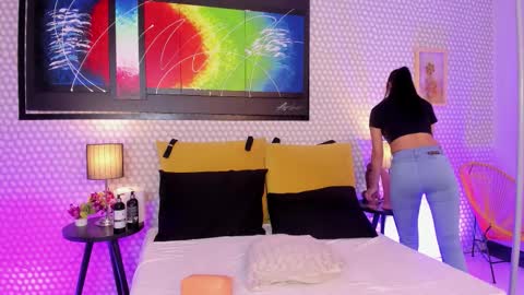 Hanna online show from 11/16/25, 03:23