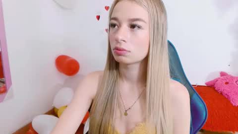 Hannah 027 online show from 09/14/25, 12:37