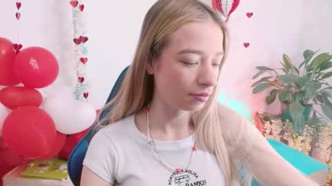 Hannah 027 online show from 09/26/25, 11:58