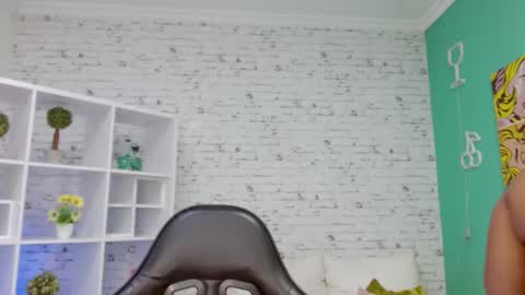 Snapshot of hannah__jackson chatting on 11/23/25, 11:21 Hannah online show from 11/23/25, 11:21