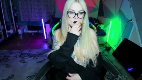 Hannah online show from 02/06/25, 01:27