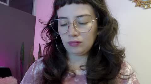 HannahHexx online show from 05/05/26, 02:41