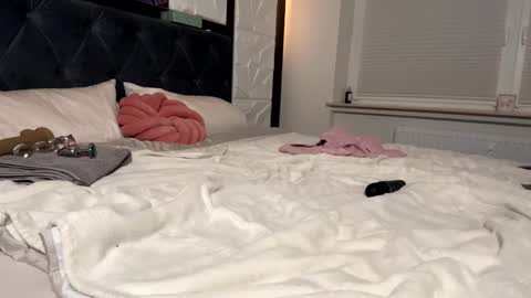 Snapshot of hannah_nvrst chatting on 01/27/25, 06:52 hannah_nvrst online show from 01/27/25, 06:52