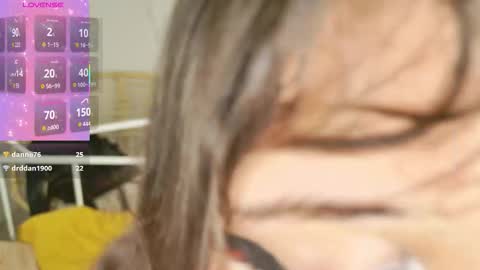 Kamila online show from 12/17/25, 12:55