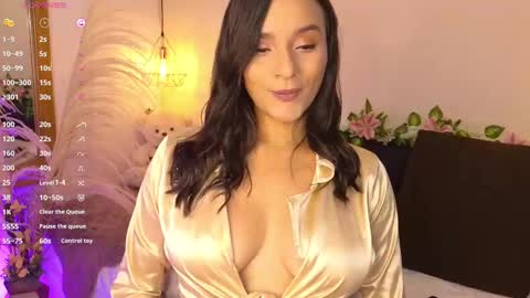 Hannah Williams online show from 09/26/25, 11:09