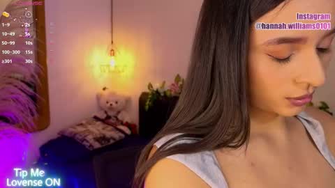 Hannah Williams online show from 11/16/25, 08:25