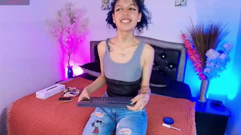 Snapshot of hannahblue_ chatting on 02/04/26, 12:22 HannahBlue online show from 02/04/26, 12:22