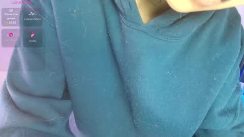 Snapshot of hannahblue_ chatting on 02/17/26, 12:23 HannahBlue online show from 02/17/26, 12:23