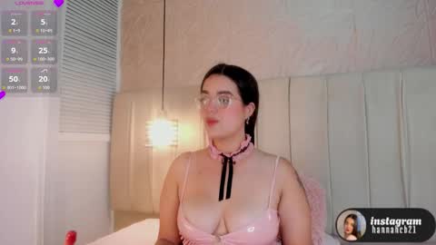 Snapshot of hannahcb_ chatting on 11/25/25, 08:09 Hannah Lee online show from 11/25/25, 08:09