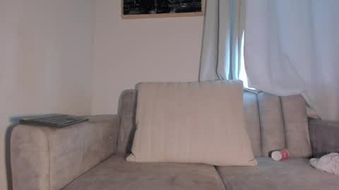 Hannah  online show from 04/11/26, 12:31