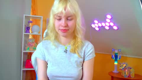 Hannah online show from 04/30/26, 07:04