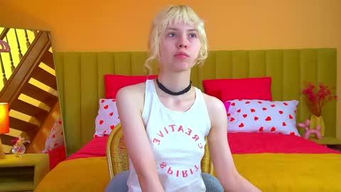 Hannah online show from 05/03/26, 06:30