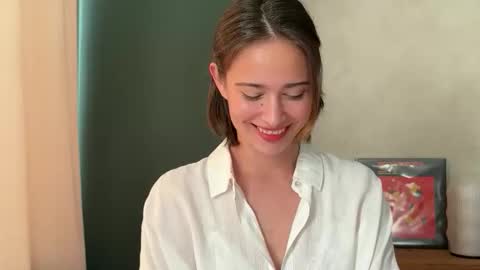 Snapshot of hannahinto chatting on 05/08/26, 01:16 hannahinto online show from 05/08/26, 01:16