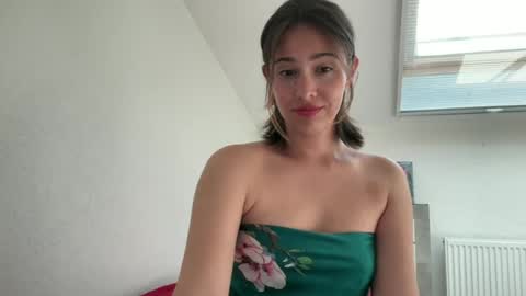 hannahinto online show from 07/16/26, 01:06