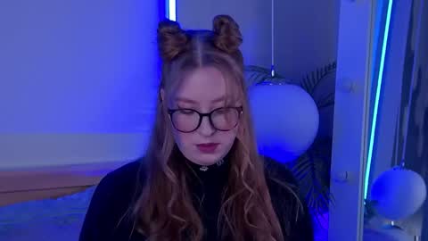 Snapshot of hannahmonttana chatting on 02/03/26, 03:59 Pearl online show from 02/03/26, 03:59