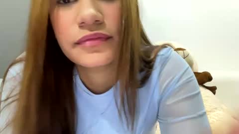 Snapshot of hannakoff chatting on 01/22/25, 02:37 hannakoff online show from 01/22/25, 02:37