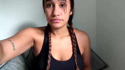 Snapshot of hannakoff chatting on 09/19/25, 09:04 hannakoff online show from 09/19/25, 09:04