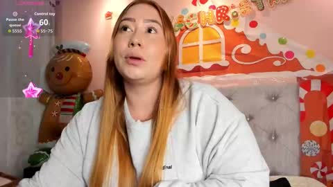 hannamartinn_ online show from 12/02/25, 02:17