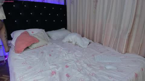 alejandra online show from 03/19/26, 02:04