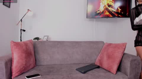 Hanna Os online show from 01/18/25, 03:59