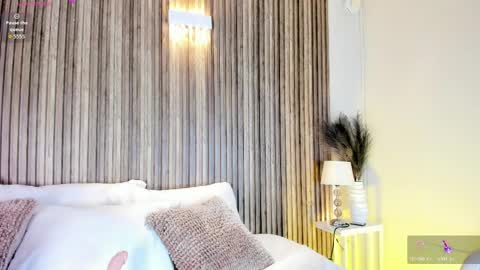Snapshot of hannapaola chatting on 05/05/26, 10:40 HannaPaola online show from 05/05/26, 10:40