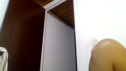 Snapshot of hanny_kail chatting on 12/14/24, 02:01 hanny online show from 12/14/24, 02:01