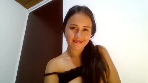 Snapshot of hanny_kail chatting on 12/23/24, 02:02 hanny online show from 12/23/24, 02:02