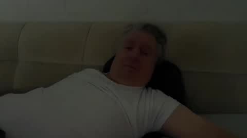 hans66760 online show from 02/15/25, 09:16