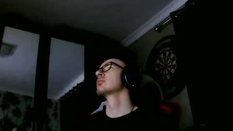 Snapshot of hansole12 chatting on 12/02/24, 03:47 hansole online show from 12/02/24, 03:47