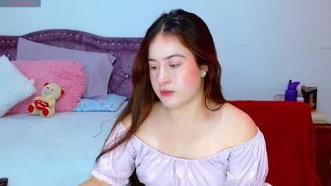 Snapshot of hanssel_tess chatting on 02/21/26, 05:36 isabella online show from 02/21/26, 05:36