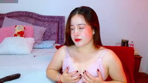 Snapshot of hanssel_tess chatting on 02/22/26, 05:11 isabella online show from 02/22/26, 05:11