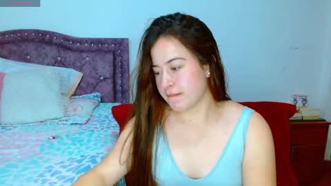 Snapshot of hanssel_tess chatting on 04/21/26, 12:34 isabella online show from 04/21/26, 12:34