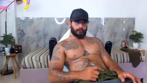 Snapshot of hanz_col chatting on 04/20/26, 03:37 hanz_col online show from 04/20/26, 03:37