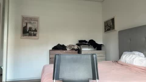 Snapshot of hanzlagerfelt chatting on 10/02/25, 07:54 hanzlagerfelt online show from 10/02/25, 07:54